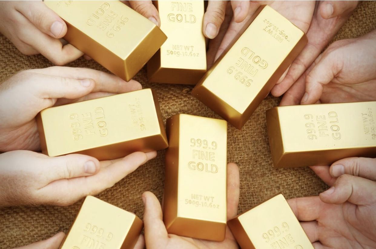 Vàng sẽ được “bật đèn xanh” để bứt tốc lên $1,700/oz khi thị trường cổ phiếu lao dốc!
