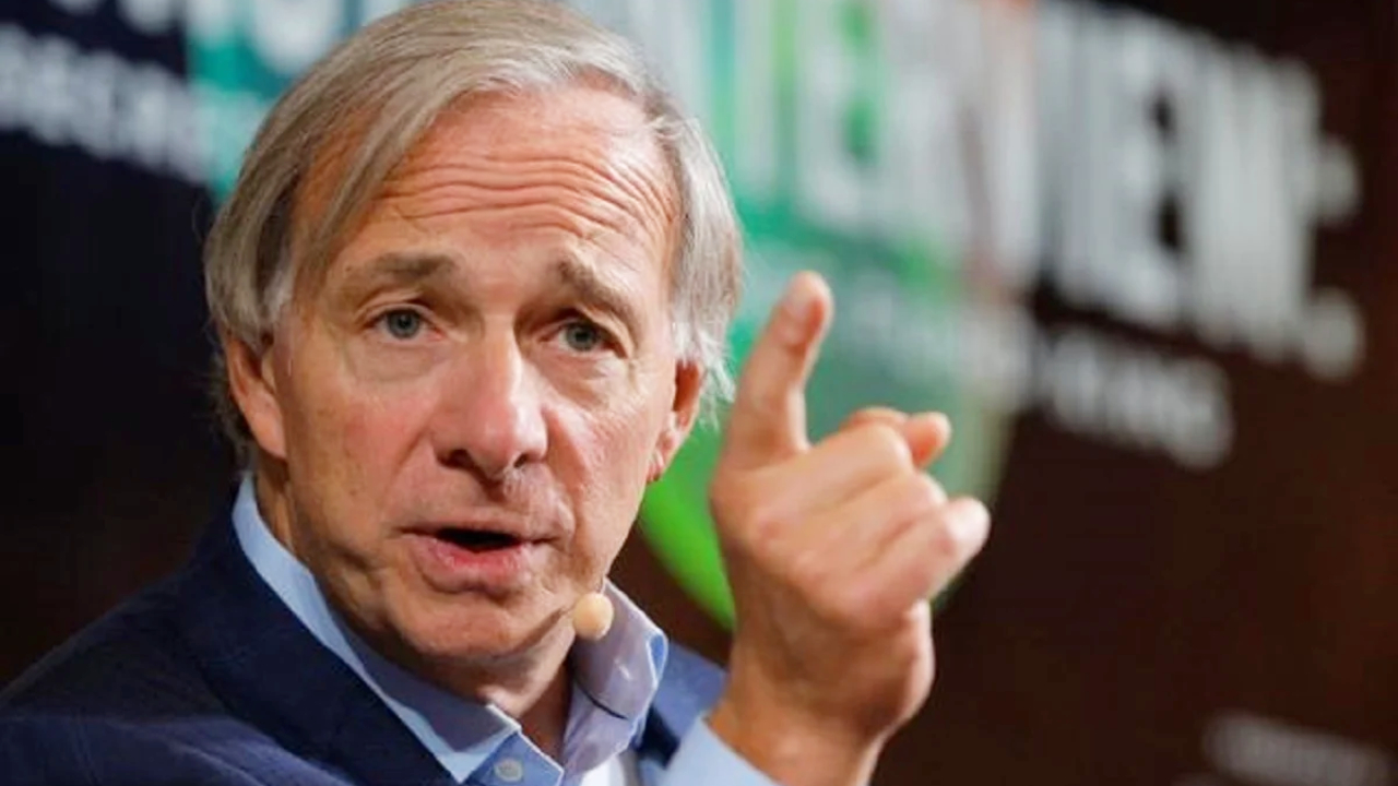 Bridgewater's Ray Dalio Warns Government Could Restrict Bitcoin  Investments, Impose 'Shocking' Taxes – Bitcoin News