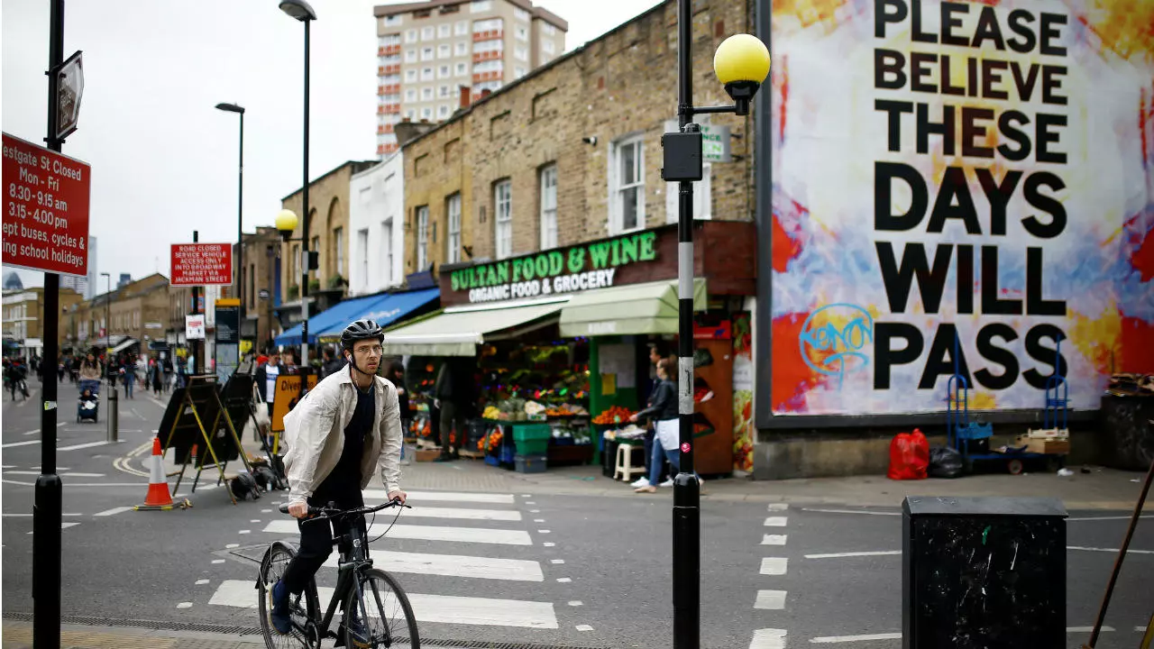 UK is Europe's worst-hit country by Covid-19, as official death toll tops  32,000