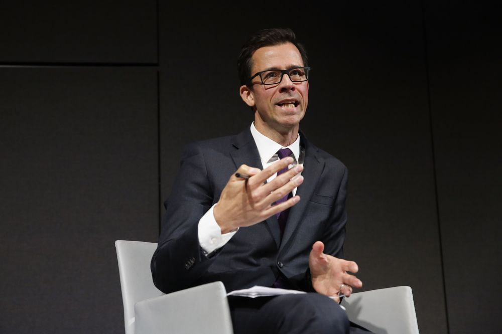 BOE's Vlieghe Tells FT He Backs Rate Cut If Data Don't Improve - Bloomberg