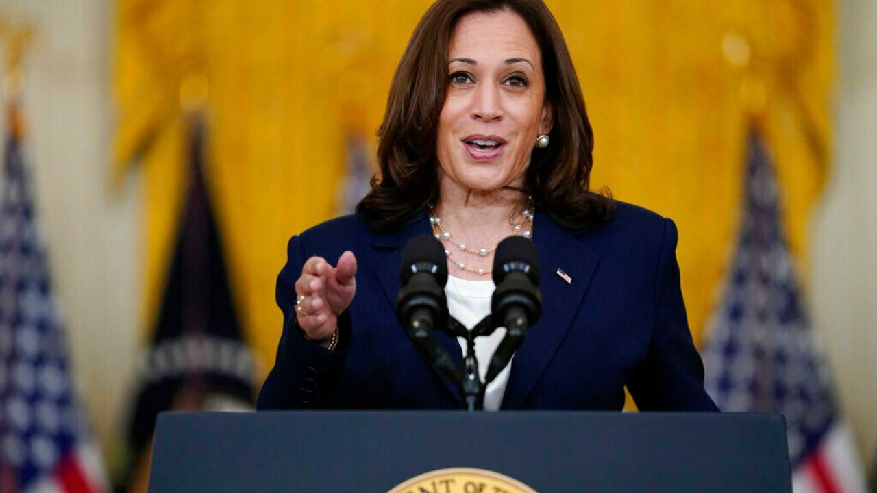 Phó TT Kamala Harris công du Singapore và Việt Nam: "Mỹ vẫn ở lại châu Á"