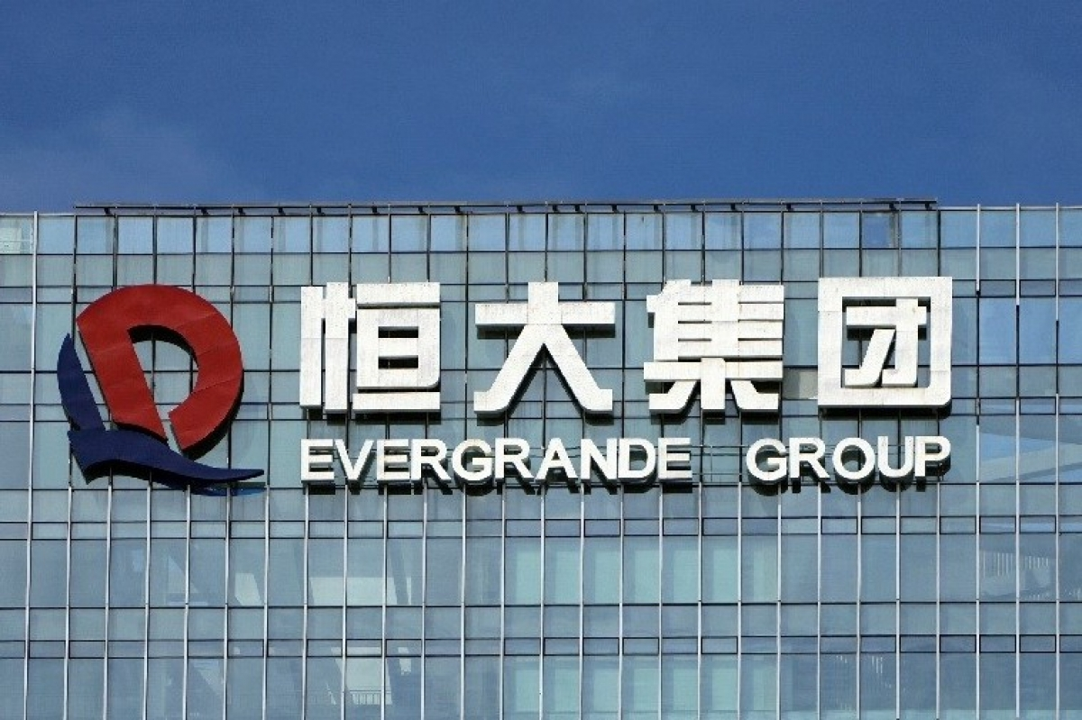 Trung Quốc: Evergrande thả tin cay đắng, giá cổ phiếu lao thẳng mốc thấp  nhất hơn 1 thập kỷ
