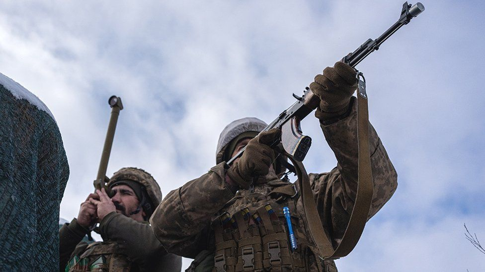 Ukraine tension: Could conflict escalate to war, and other questions - BBC News
