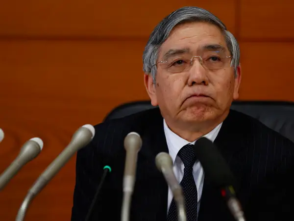 BOJ's Kuroda Warns Low Rates May Sow the Seeds of a New Financial Crisis