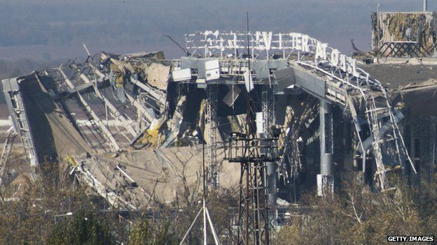 Donetsk airport: Ukraine's coveted prize - BBC News