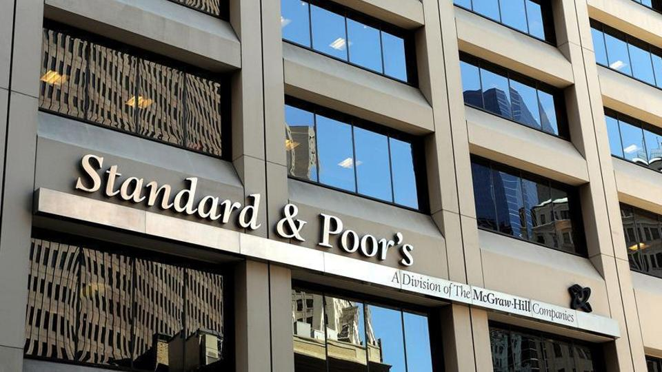 S&amp;P lowers Turkey's credit rating