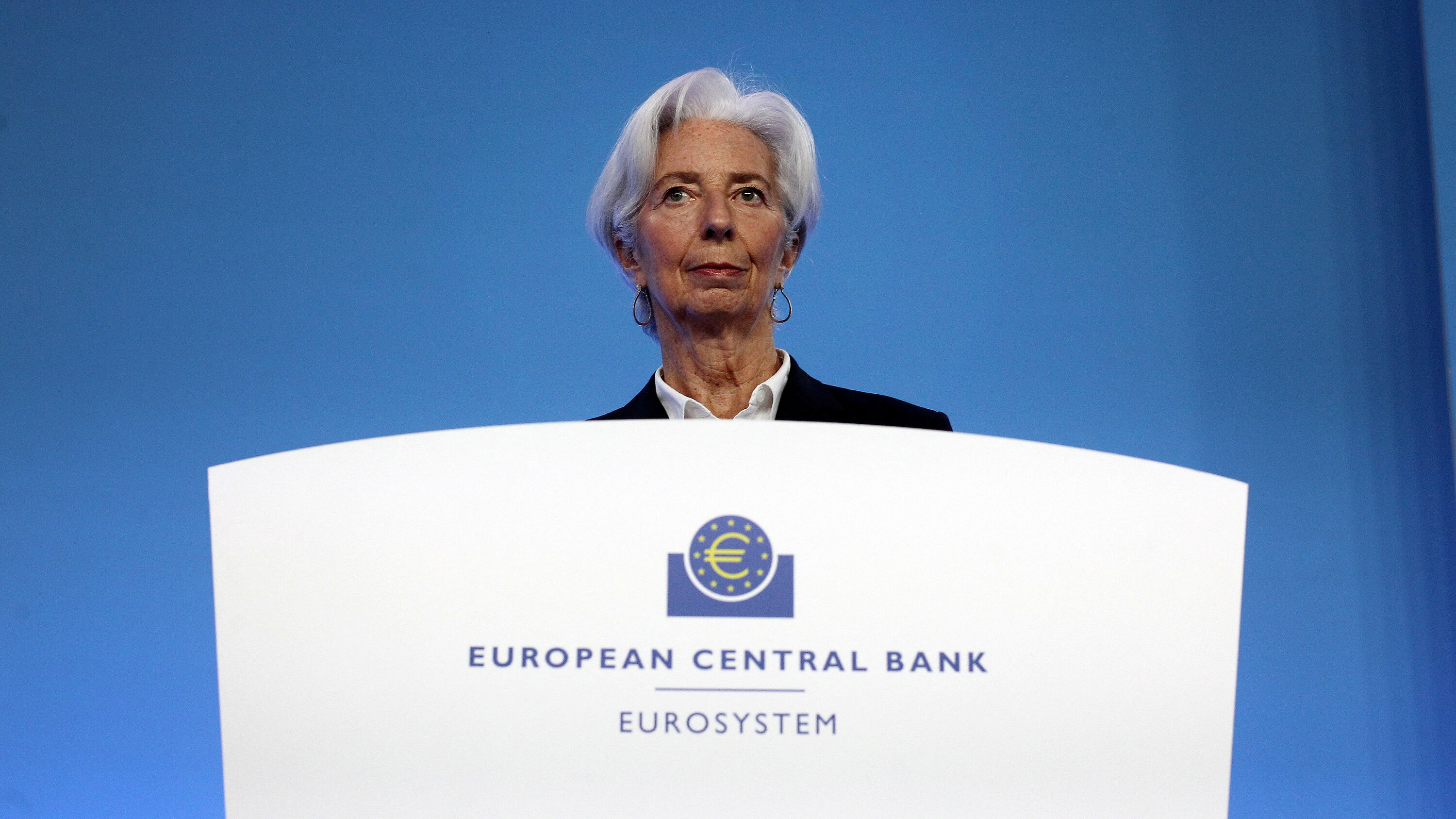 EUR/USD hồi phục trước thềm ECB, nhưng đà tăng liệu có kéo dài?