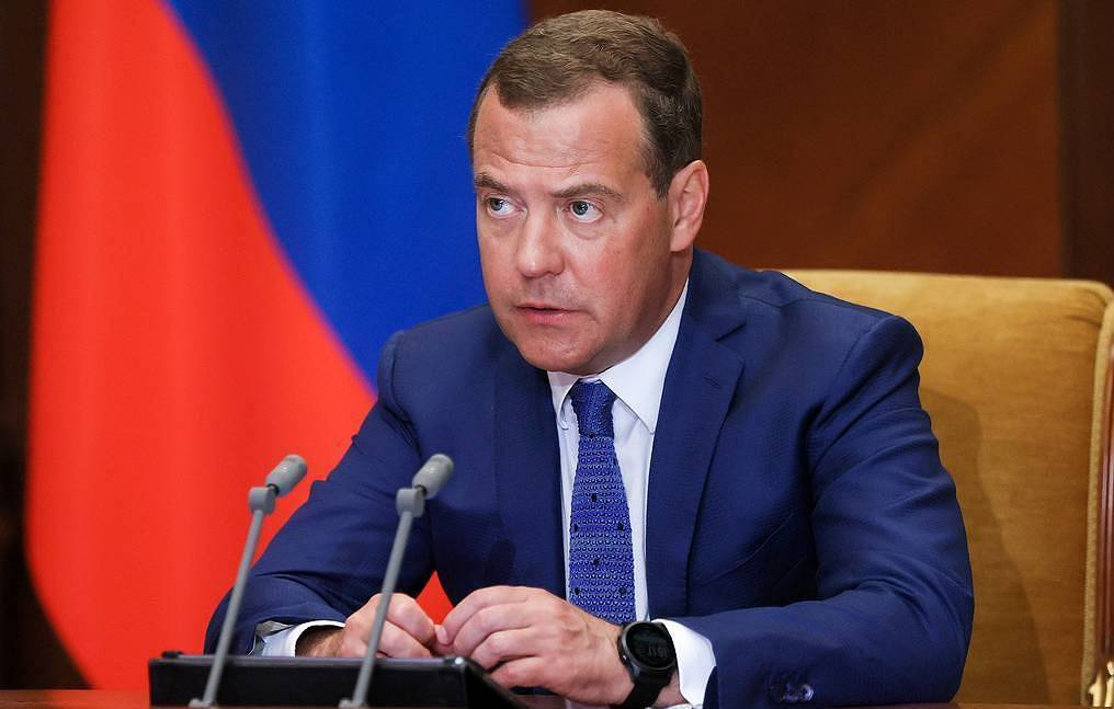 Ex-PM Medvedev to lead new Security Council commission on Russian interests in the Arctic - Russian Politics & Diplomacy - TASS