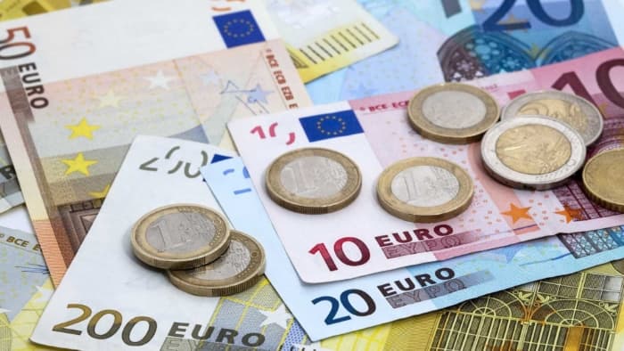 Phân tích tỷ giá EUR/USD: Chờ đợi biến động trước thềm dữ liệu Đơn đặt hàng hóa bền vững của Mỹ