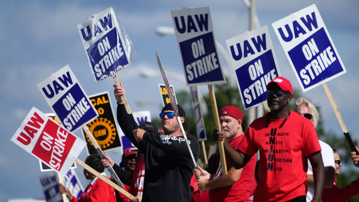 A United Auto Workers picket line at the Ford assembly plant in Wayne, Michigan, on Sept. 18.