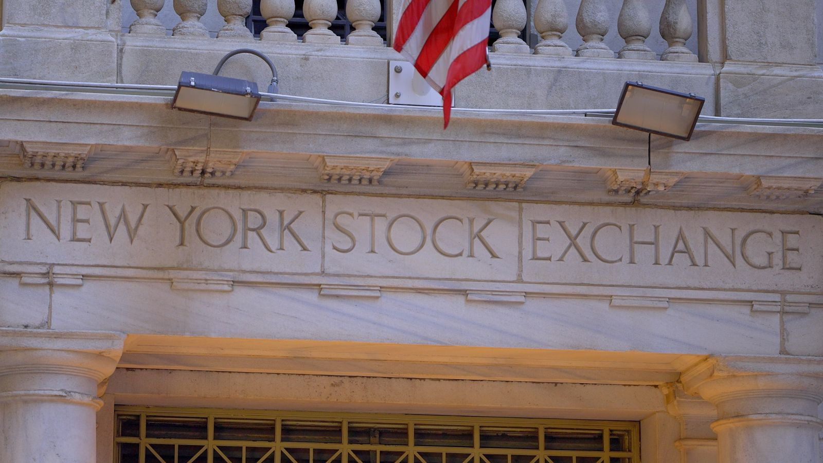 Stocks Little Changed Before The Open As Bond Yields Stabilize, U.S. ADP Jobs  Report In Focus