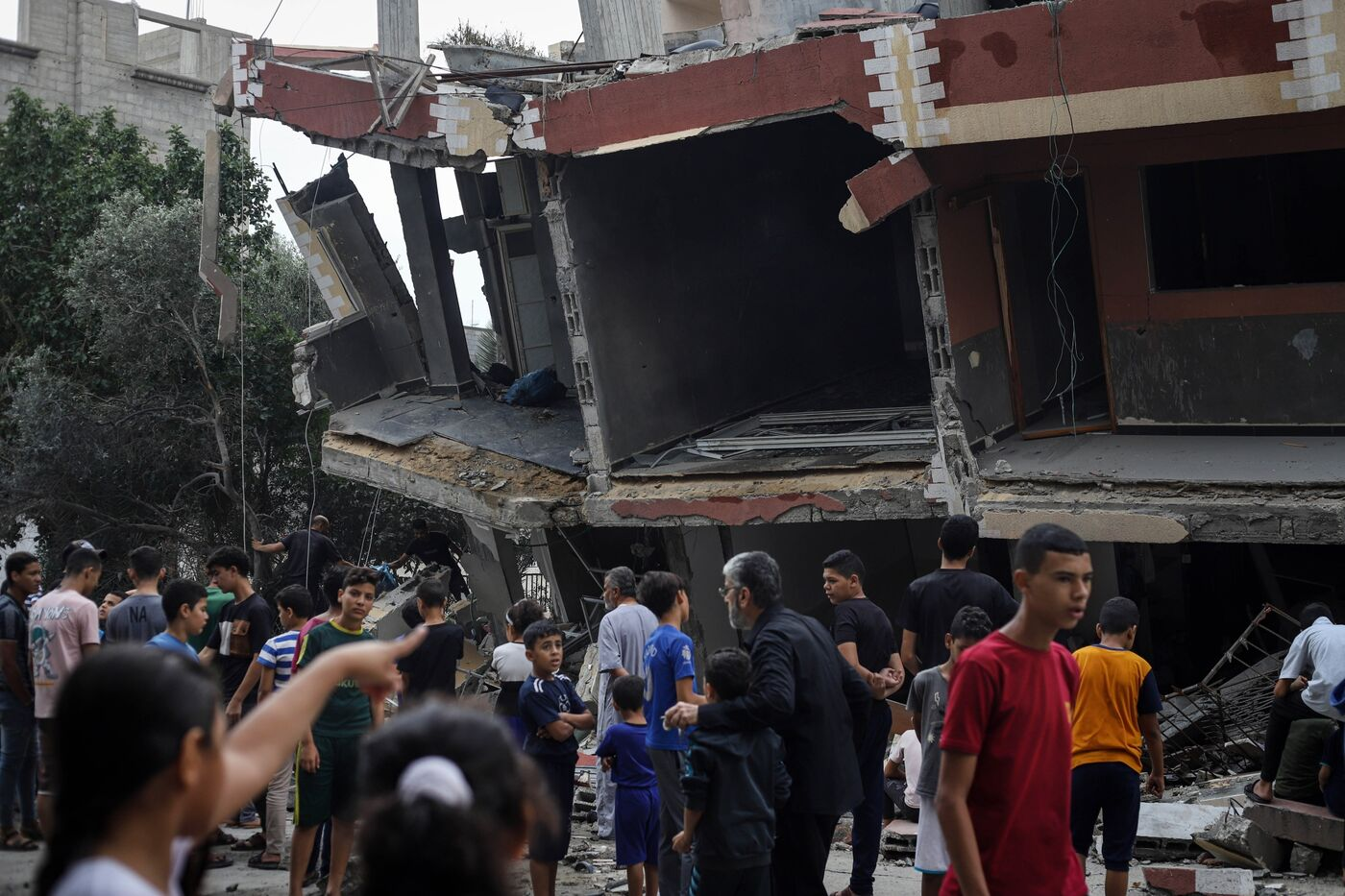 Israel Conflict Enters Third Day With Over 1,100 Dead