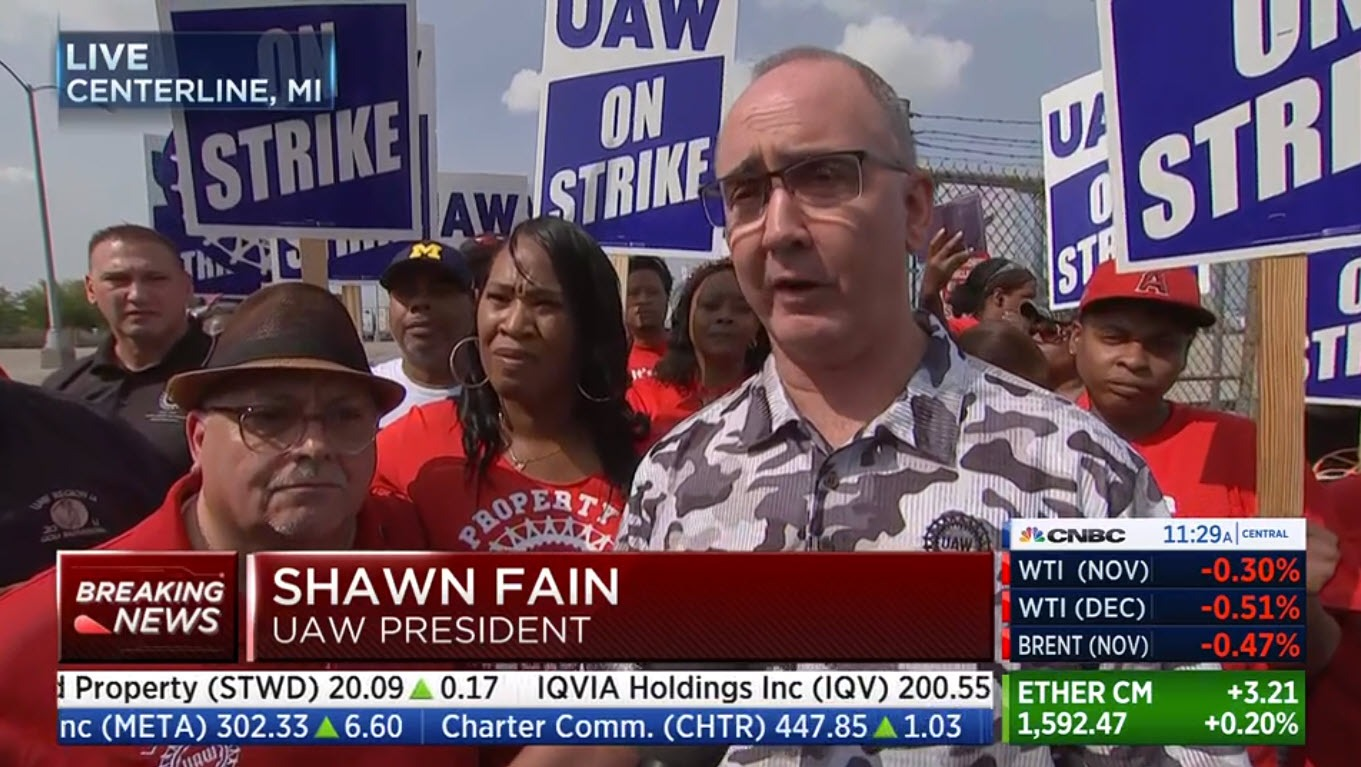 Chủ tịch UAW Shawn Fain: Mục tiêu trọng tâm lúc này là loại bỏ khung lương  hiện tại
