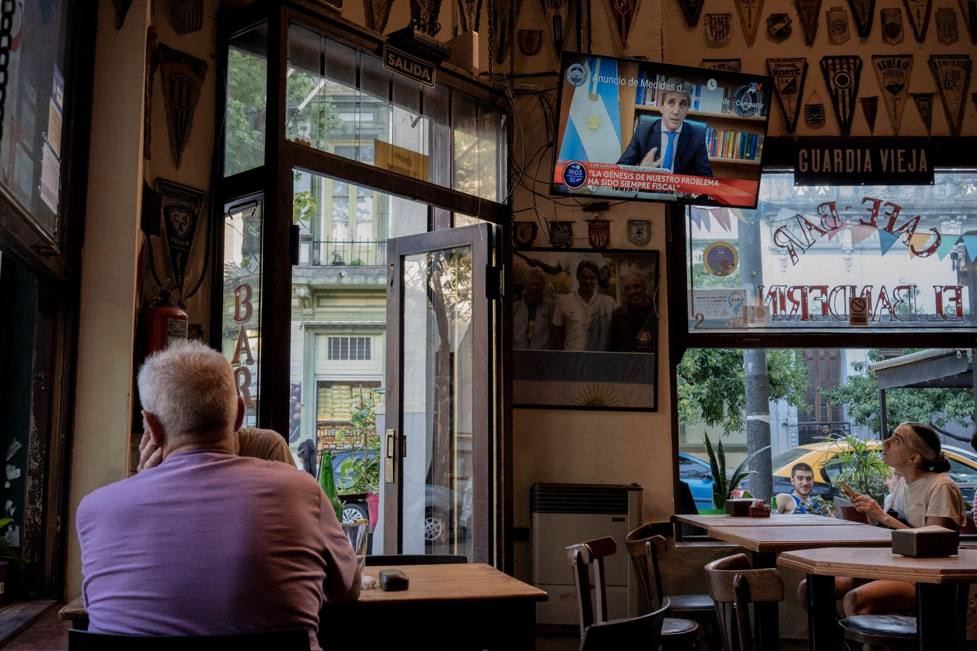 Argentina To Roll Out Crisis Measures In Evening Broadcast