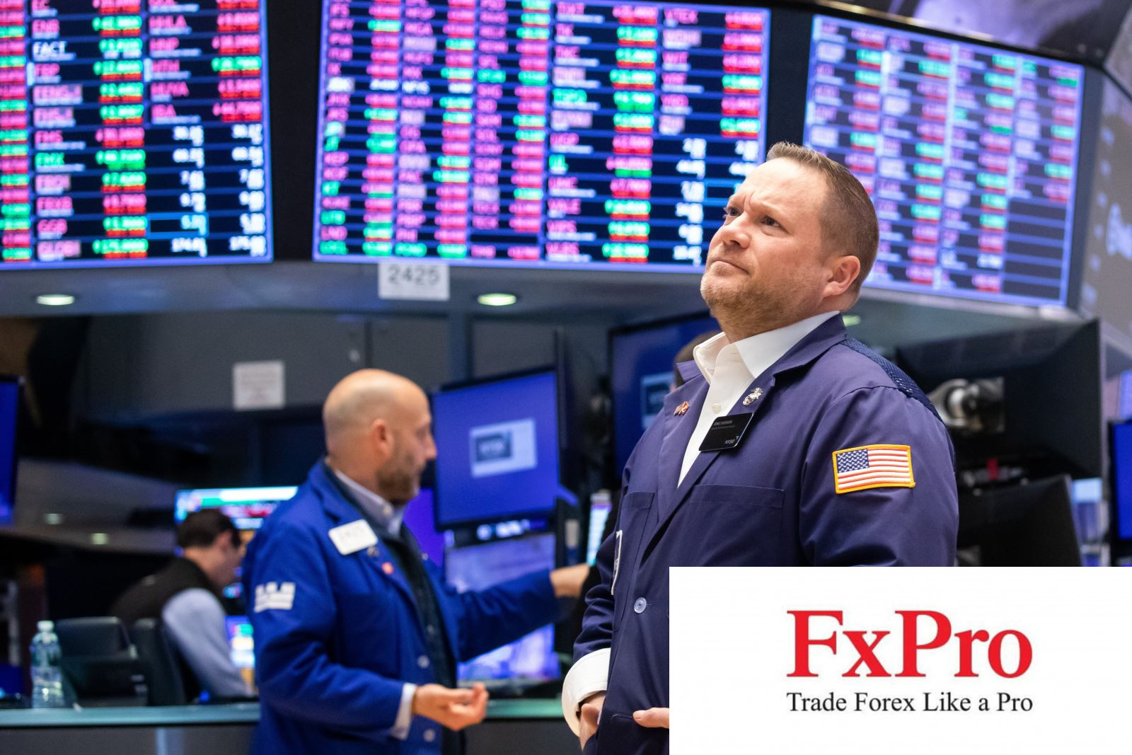 Dow Jones lao dốc 300 điểm, Nasdaq giảm ngày thứ hai liên tiếp trong năm mới