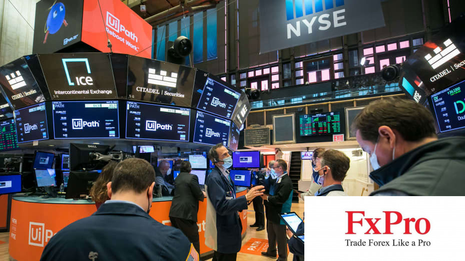 Dow Jones đóng cửa tăng hơn 200 điểm, nhóm cổ phiếu công nghệ là điểm sáng