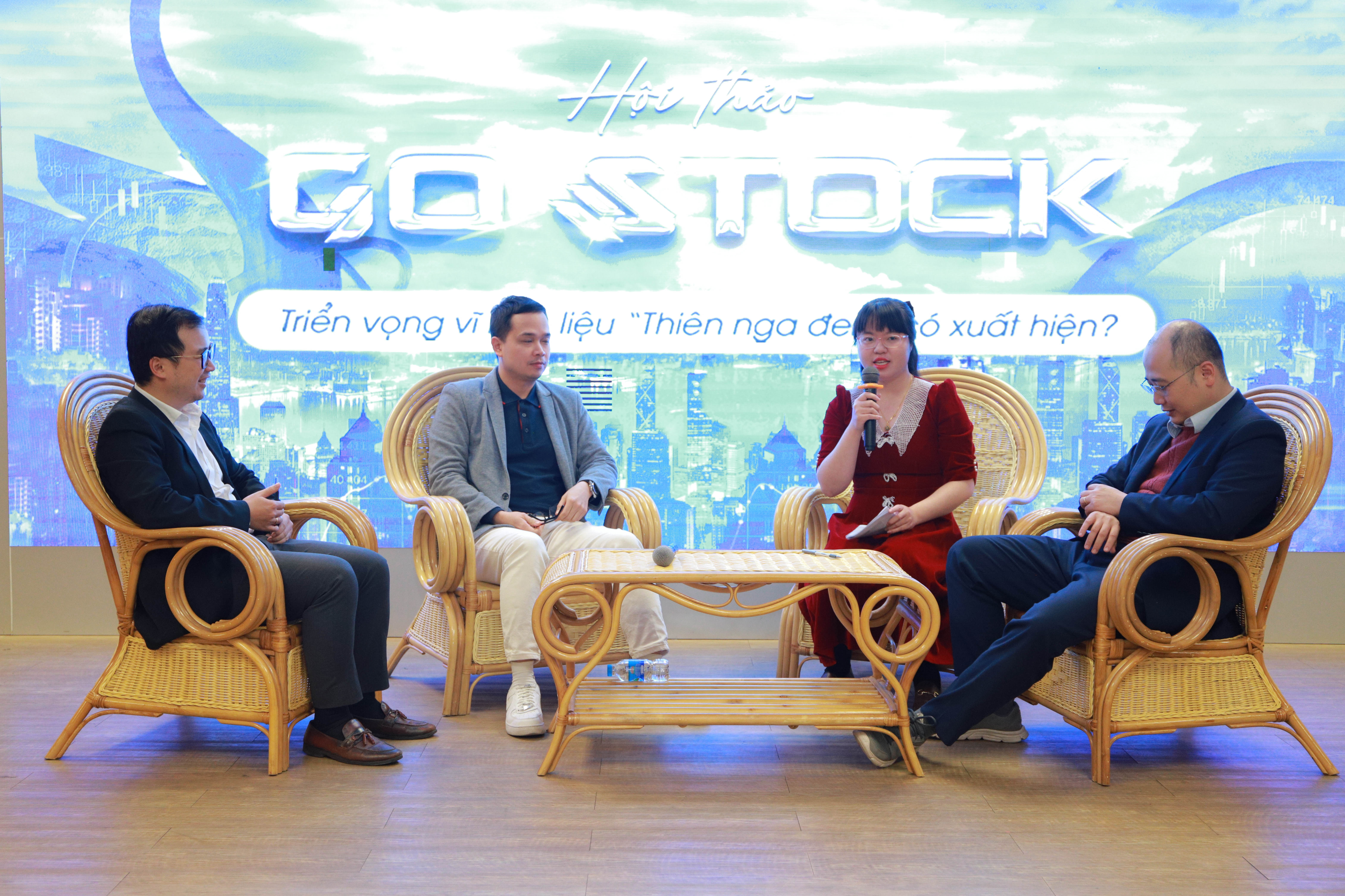Hội thảo Go Stock 2024: Triển vọng vĩ mô, liệu "thiên nga đen" có xuất hiện?