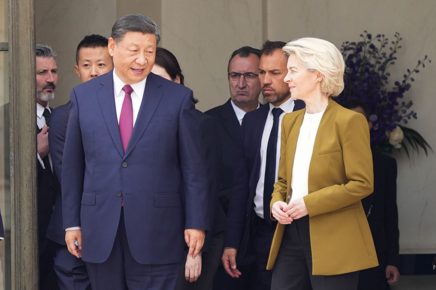 Ursula von der Leyen, president of the European Commission, right, and Xi Jinping, China's president, following their meeting Paris, on May 6.
