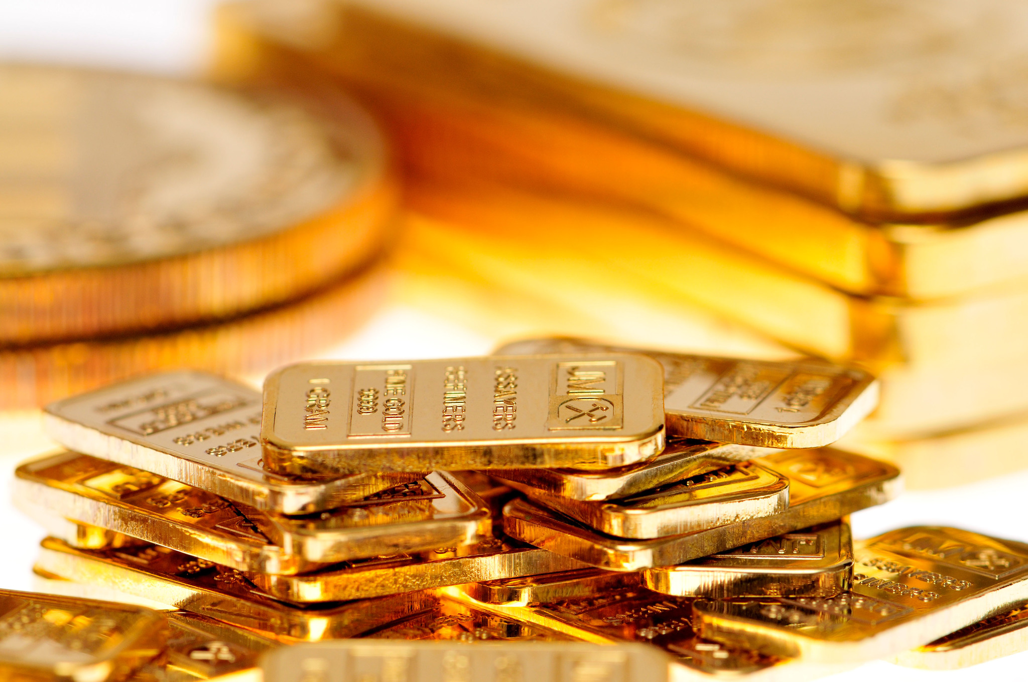 Giá vàng hôm nay 20/05: Vàng thế giới 2,440 USD/ounce và biết đâu một ngày nào đó chúng ta sẽ có vàng nội với 100 triệu đồng/lượng