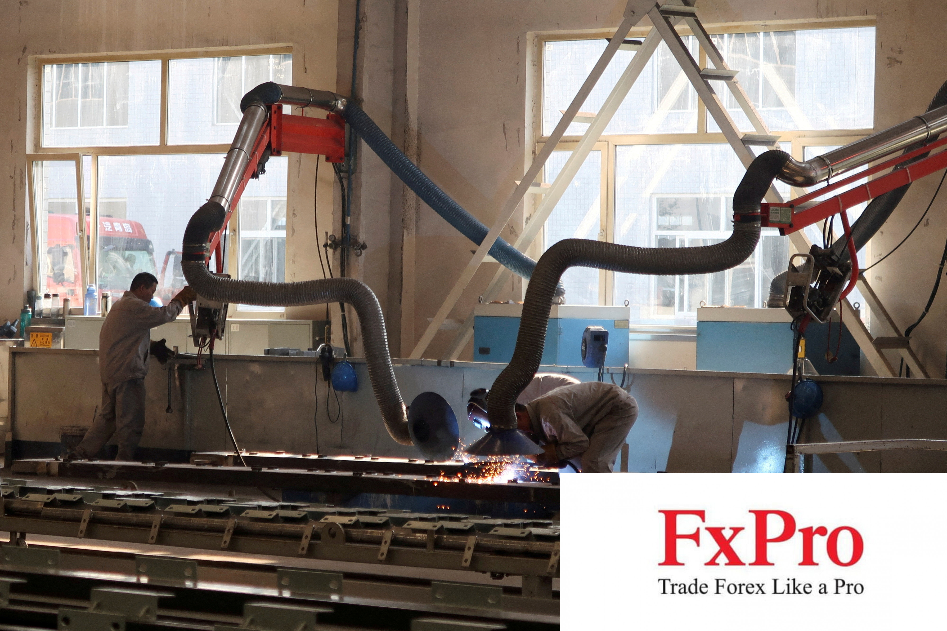 Hoạt động sản xuất tại Trung Quốc tăng trưởng trở lại, đạt mức cao nhất trong 2 năm