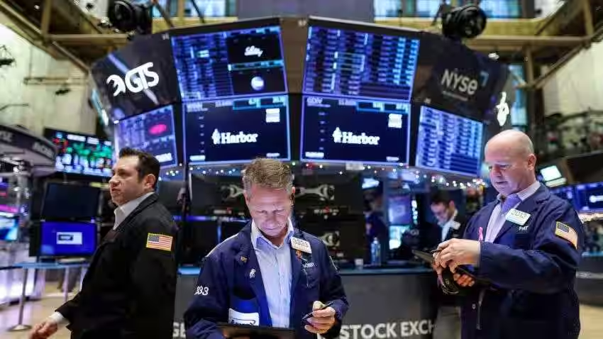 US Stock Market: Dow nosedives 530 pts after Fed rate hike, Jerome Powell's promise to fight inflation; S&P, Nasdaq follow suit | Zee Business