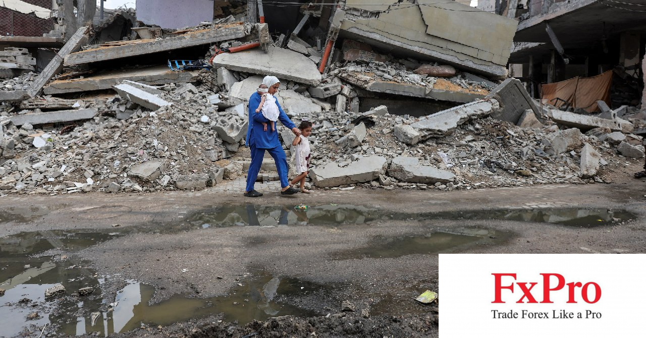 Gaza giữa làn bom đạn: Nỗ lực chống dịch bại liệt không ngừng nghỉ khi xung đột leo thang