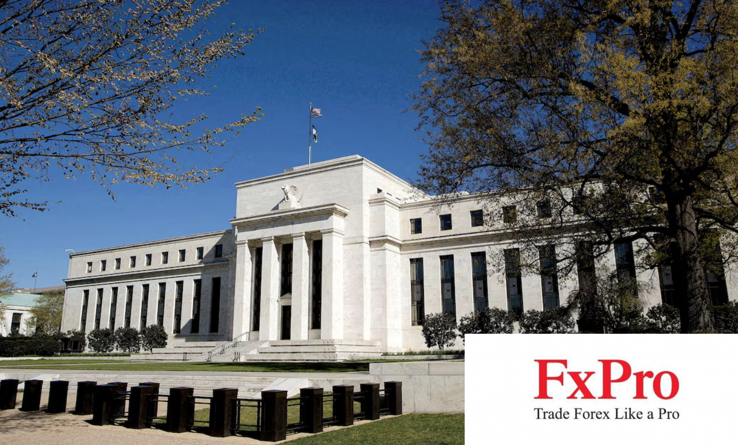 Quan chức Fed Bostic: sẵn sàng có thêm đợt cắt giảm lãi suất lớn khác nếu thị trường việc làm suy yếu