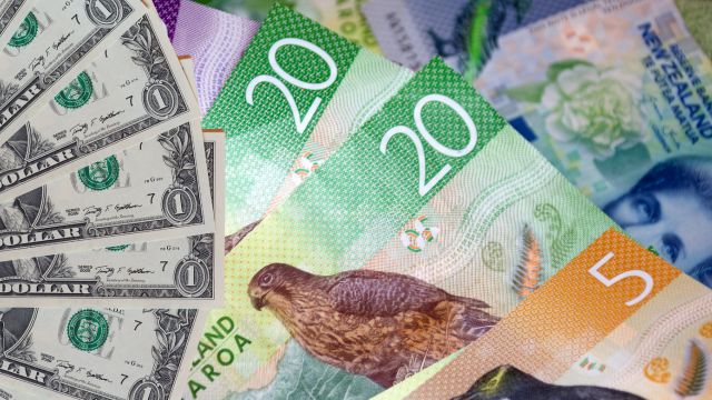 NZD/USD đối mặt áp lực bán mạnh, MA 200 là chìa khóa đảo chiều