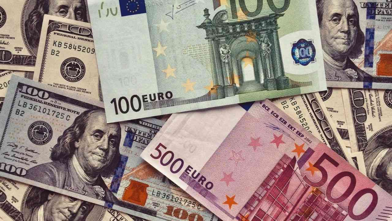 EUR "thấm đòn" trước áp lực kép từ Washington và Berlin