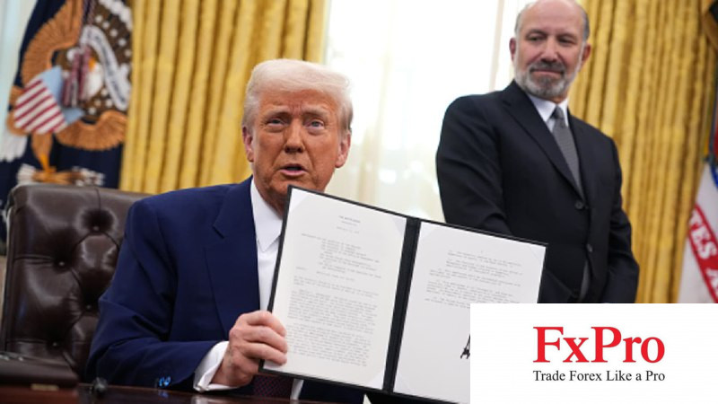 Trump ký sắc lệnh áp thuế đối ứng, cảnh báo sẽ còn thêm nhiều biện pháp thuế quan khác