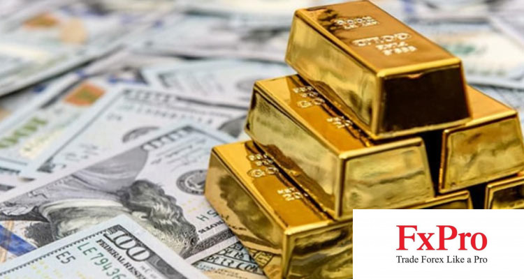 Vàng vụt sáng, vượt mốc lịch sử 3,000 USD! "Cuộc chơi" chỉ mới bắt đầu?