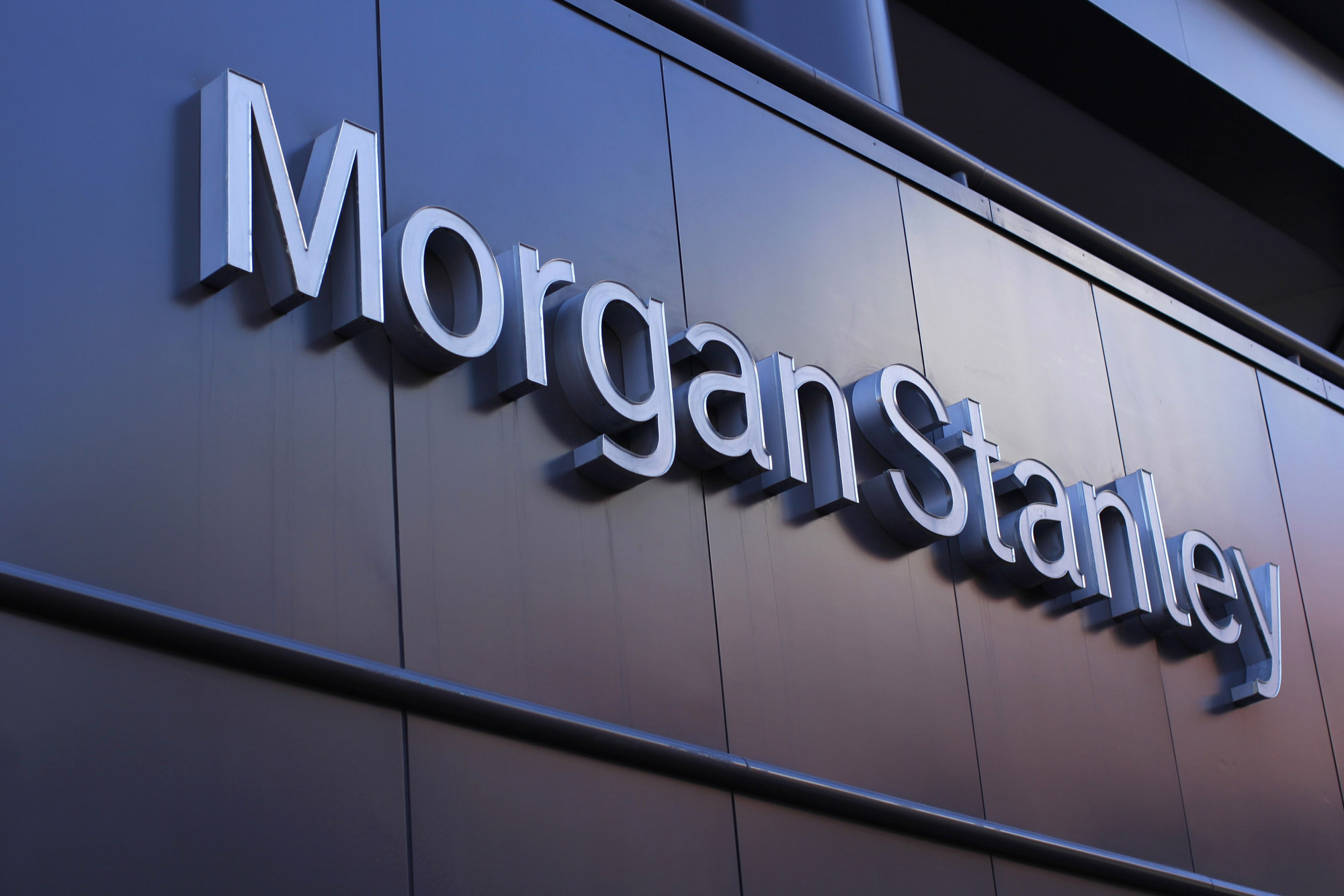 Morgan Stanley Launches Sustainable Investing Course | Business 2.0 Magazine