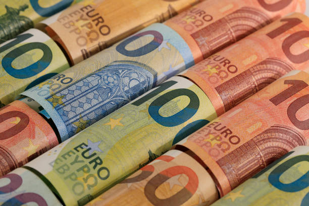 EUR/USD: Đà giảm dừng lại tại vùng hỗ trợ trung hạn 1.1530, với đột phá tăng theo mô hình đáy đôi