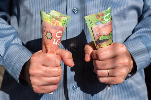 USD/CAD giảm xuống mức đáy tháng 11