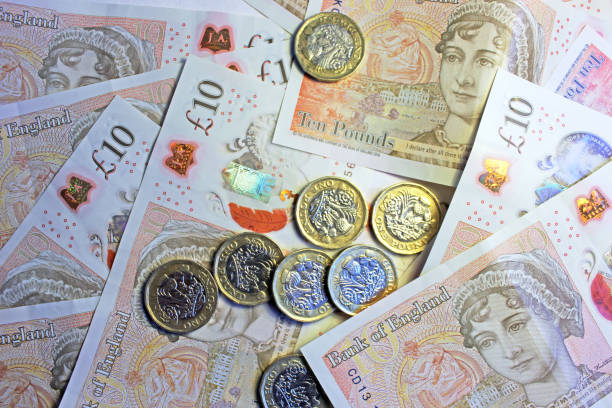 GBP/USD phá vỡ rào cản; động lực tăng tiến tới mốc 1.3400