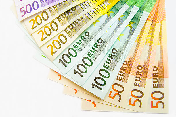 EUR/USD tăng mạnh nhờ tín hiệu dovish từ Fed và kỳ vọng thay đổi