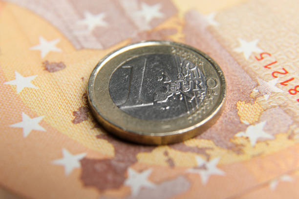 EUR/USD tiến gần 1.19 khi nỗi lo đóng cửa chính phủ gây áp lực lên USD