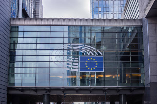 Danske Bank: ECB giữ nguyên lãi suất trong bối cảnh lạm phát giảm dưới mục tiêu
