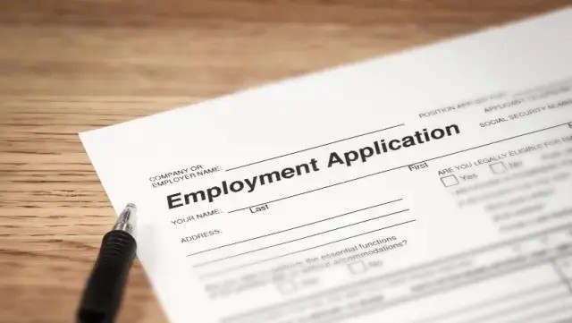 Giá vàng giao dịch gần đỉnh trong phiên sau khi ADP cho biết Mỹ có thêm 98,000 việc làm trong tháng 6